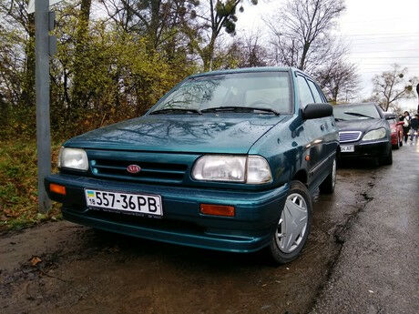 Kia Pride 1999 року