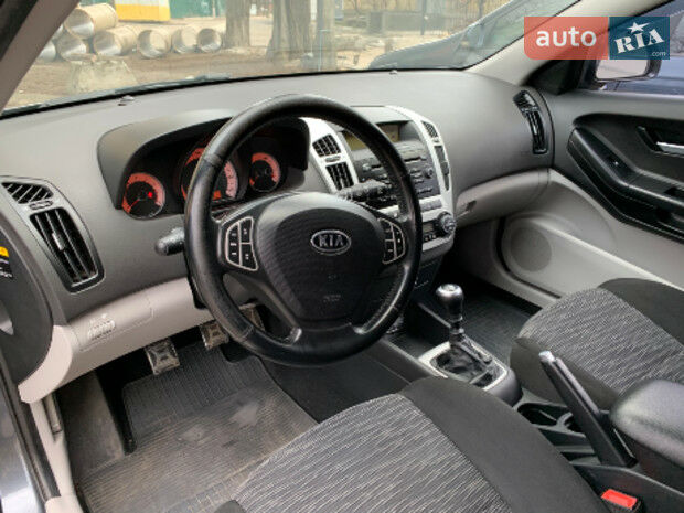 Kia ProCeed 2008 року