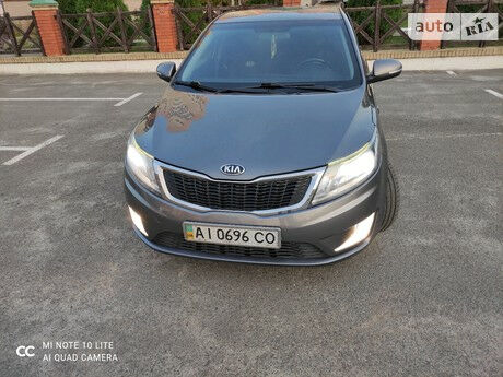 Kia Rio 2013 року