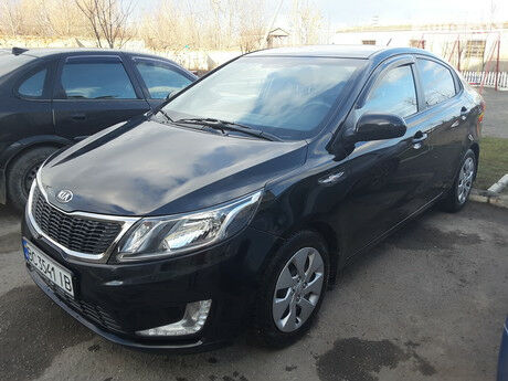 Kia Rio 2013 року