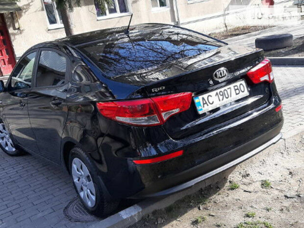 Kia Rio 2016 року