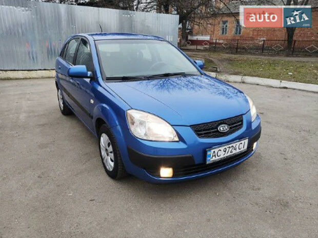 Kia Rio 2005 года