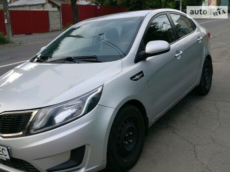 Kia Rio 2012 року