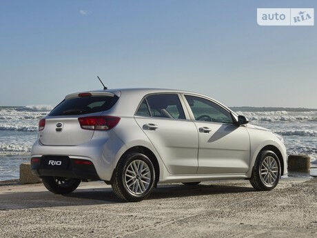 Киа Рио 2014 года Kia Rio 2014 года
