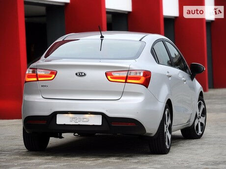 Kia Rio 2010 року