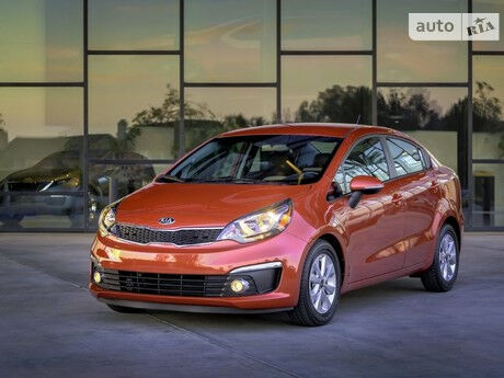 Киа Рио 2005 року Kia Rio 2005 року