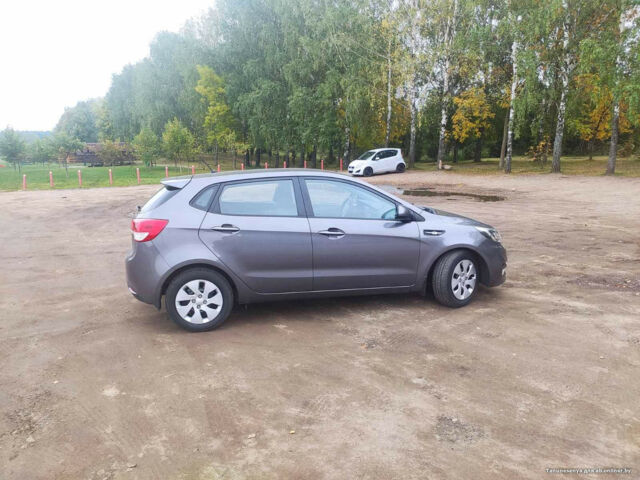 Kia Rio 2015 года