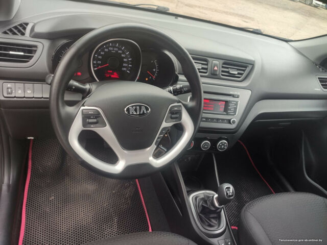 Kia Rio 2015 года
