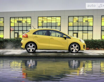 Kia Rio 2015 года