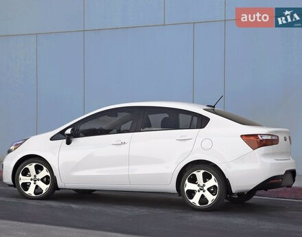 Kia Rio 2012 года