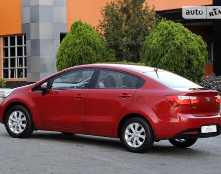 Kia Rio 2012 року