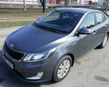 Kia Rio 2013 року