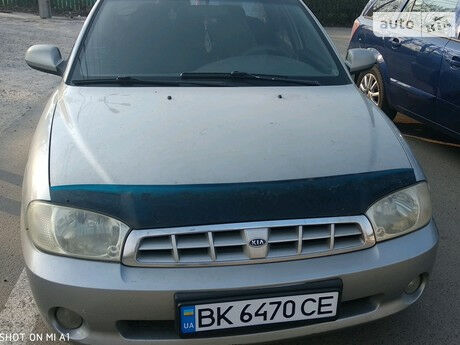 Киа null 2003 года Kia Rondo 2003 года