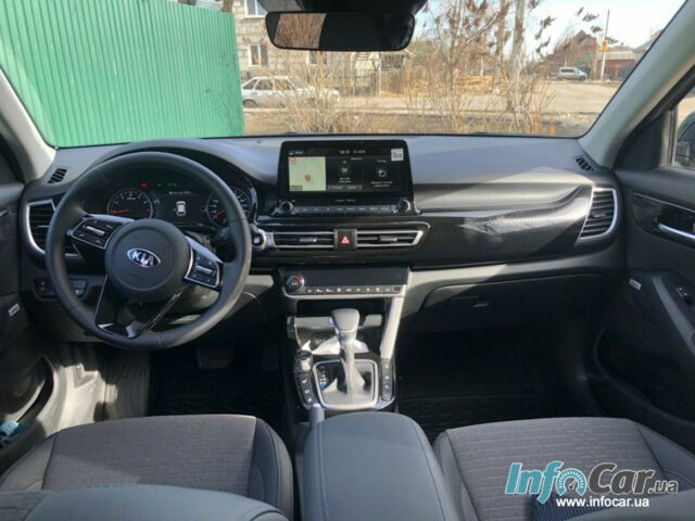 Kia Seltos 2020 года