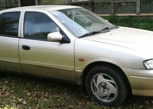 Киа Сефия 1997 года Kia Sephia 1997 года