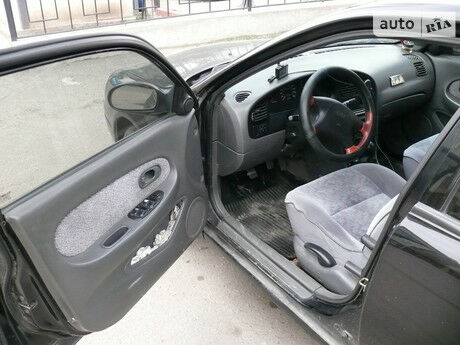 Киа Шума 2001 года Kia Shuma 2001 года
