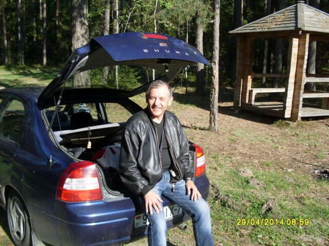 Киа Шума 2000 года Kia Shuma 2000 года