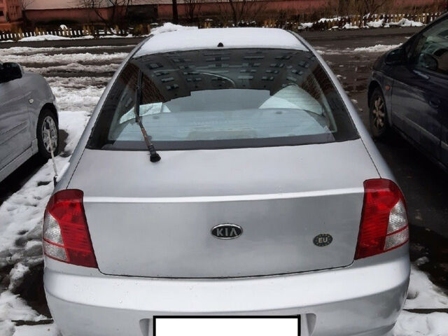 Kia Shuma 2001 года