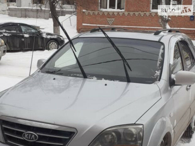 Киа Соренто 2006 року Kia Sorento 2006 року