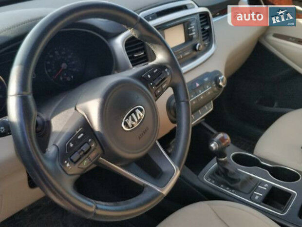 Kia Sorento 2016 року