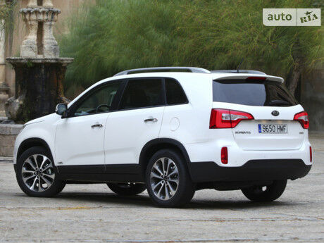 Kia Sorento 2011 года