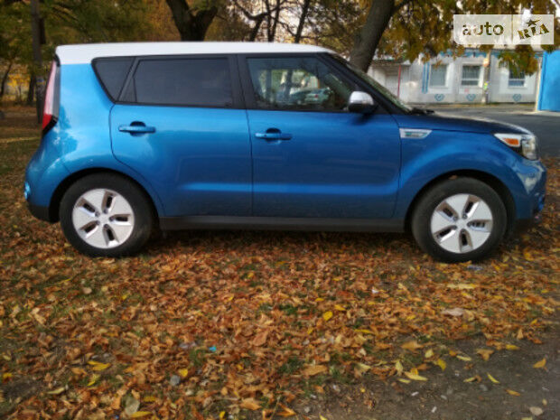 Kia Soul EV 2016 года