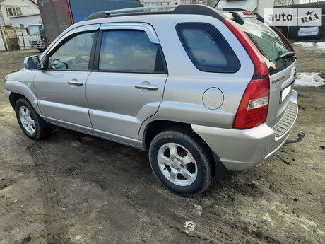 Kia Sportage 2008 года