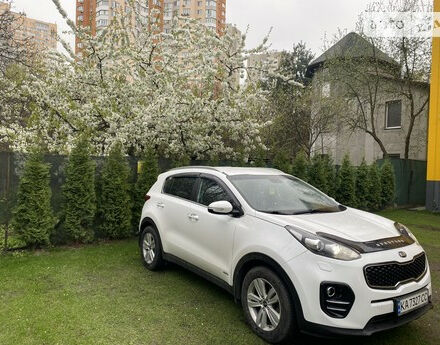 Фото на отзыв с оценкой 4.6 о Kia Sportage 2017 году выпуска от автора "Иван Юрьевич" с текстом: Всім доброго дня, хочу залишити відгук про досвід володінням Спортедж. 
Машина дуже надійна, дійс...