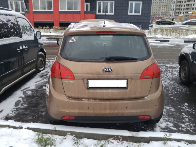 Kia Venga 2012 года