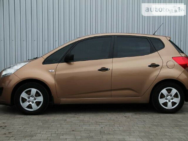 Kia Venga 2011 года