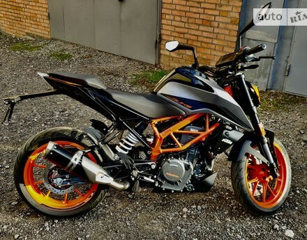 KTM 390 Duke 2021 года