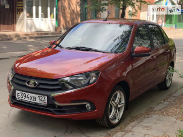 Lada Granta 2019 року