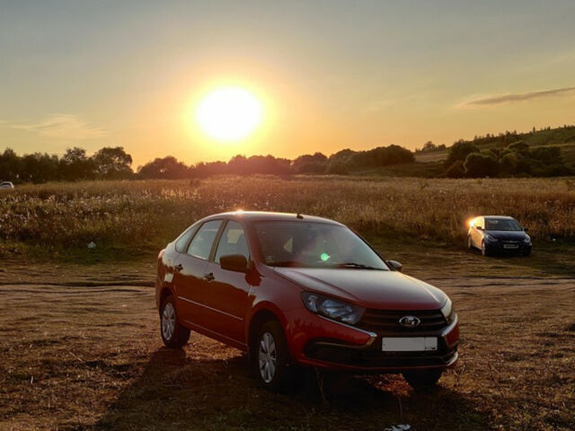 Лада Гранта 2021 року Lada Granta 2021 року