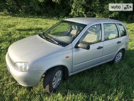 Лада Калина 2010 року Lada Kalina 2010 року