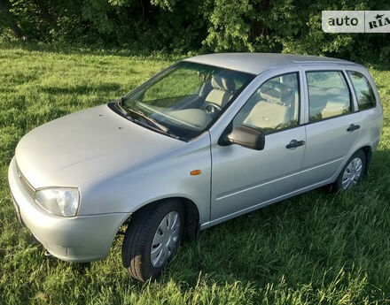 Фото на отзыв с оценкой 3 о Lada Kalina 2010 году выпуска от автора "Роман" с текстом: Ломака... Взяв десятирічне авто. 1.4 16 кл.. Замінив резонатор і глушник - згнили. Котушка високо...