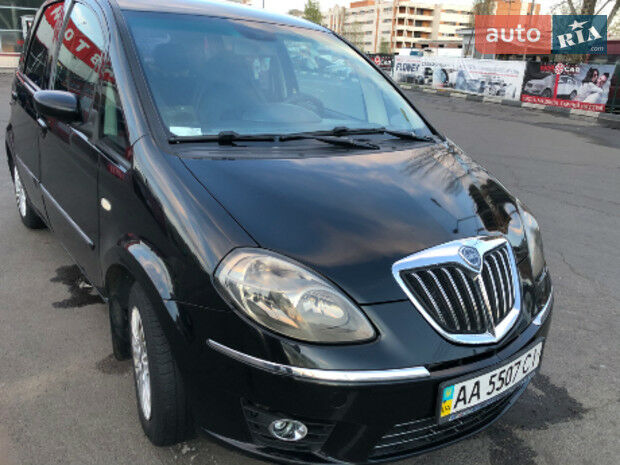 Lancia Musa 2010 года