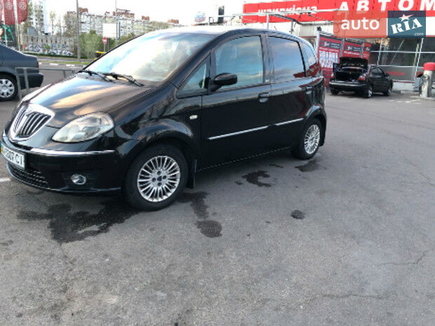 Lancia Musa 2010 года