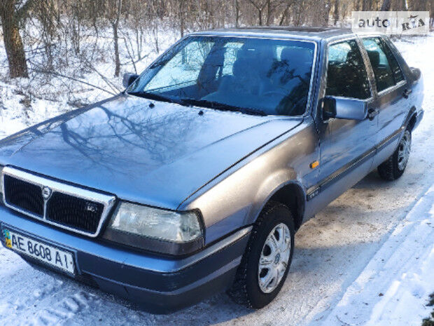 Lancia Thema 1991 года