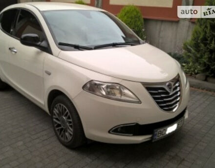 Lancia Ypsilon 2013 року