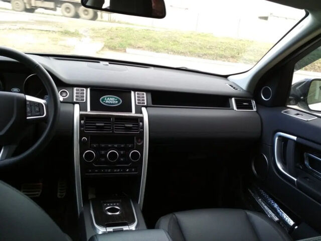 Land Rover Discovery 2017 року