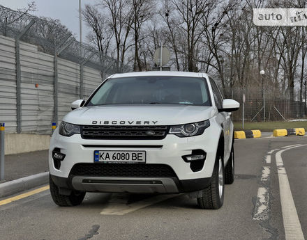 Land Rover Discovery 2018 року