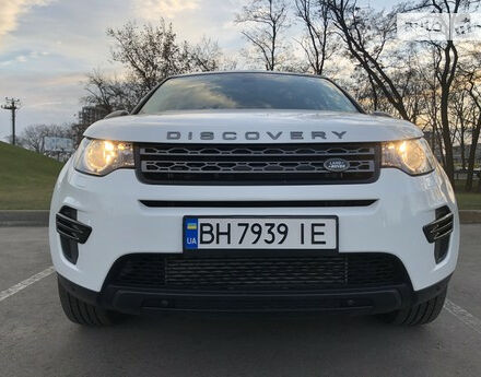 Land Rover Discovery 2016 року