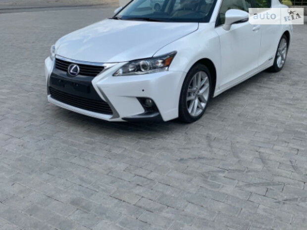 Lexus CT 2016 года