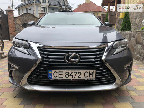 Lexus ES 2017 року