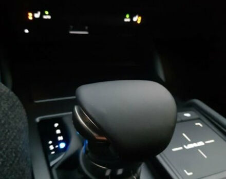 Lexus ES 2018 года - Фото 6 авто