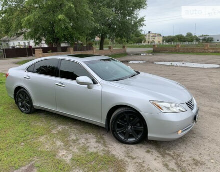 Фото на отзыв с оценкой 4.8 о Lexus ES 2007 году выпуска от автора "Алексей" с текстом: Користувався авто майже 3 роки і близько 100ткм пробігу - машина вартує уваги! Їде, керується, то...