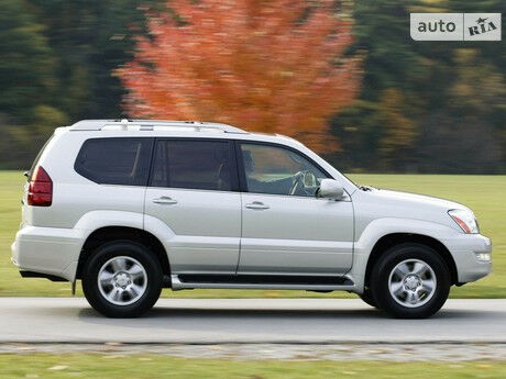 Лексус ГХ 2011 року Lexus GX 2011 року