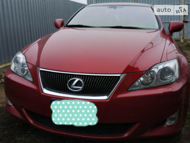 Лексус IS 300 2008 года Lexus IS 300 2008 года