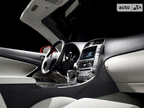Лексус ИС 2014 года Lexus IS 2014 года