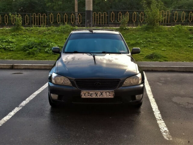 Lexus IS 1999 года